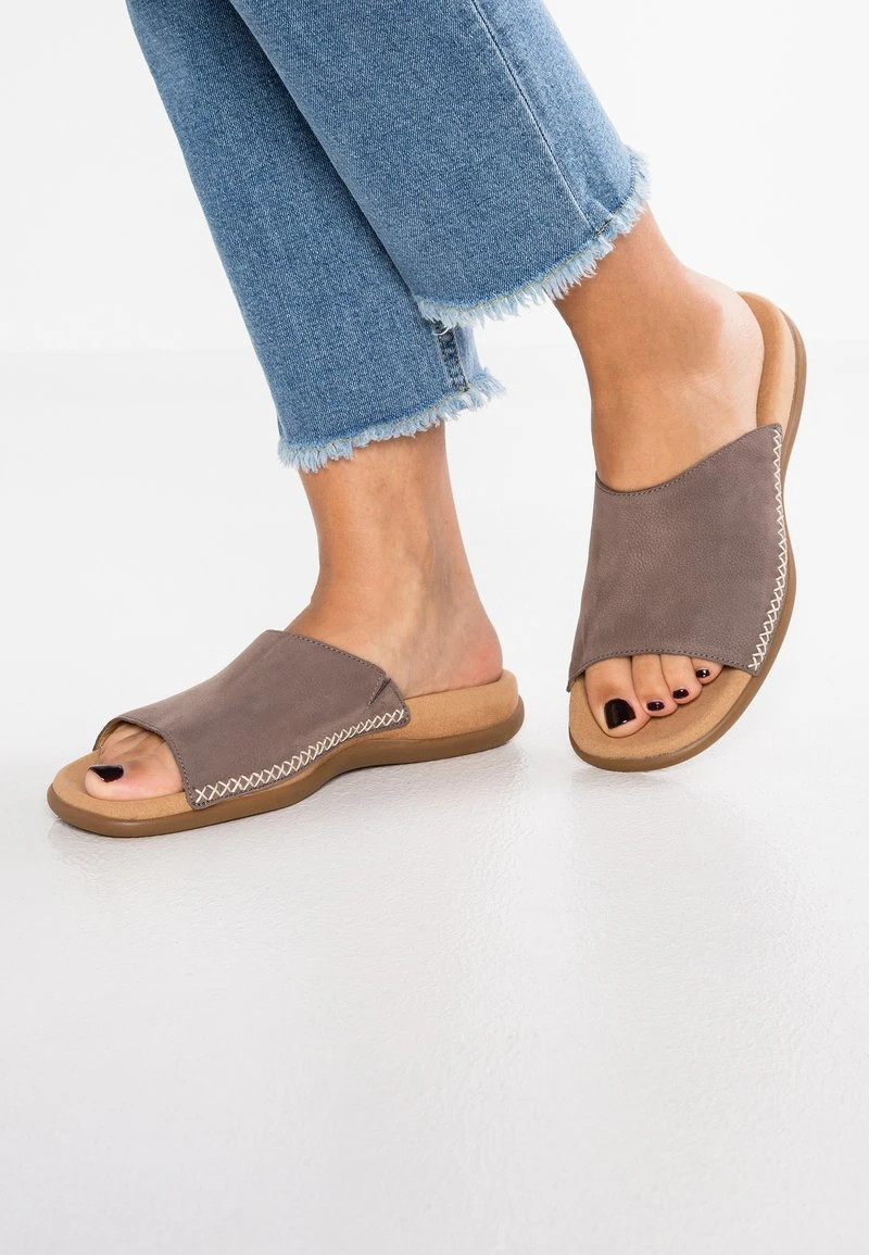 Gabor Pantolette Flach - Fumo 1 Gabor Pantolette Flach - Fumo